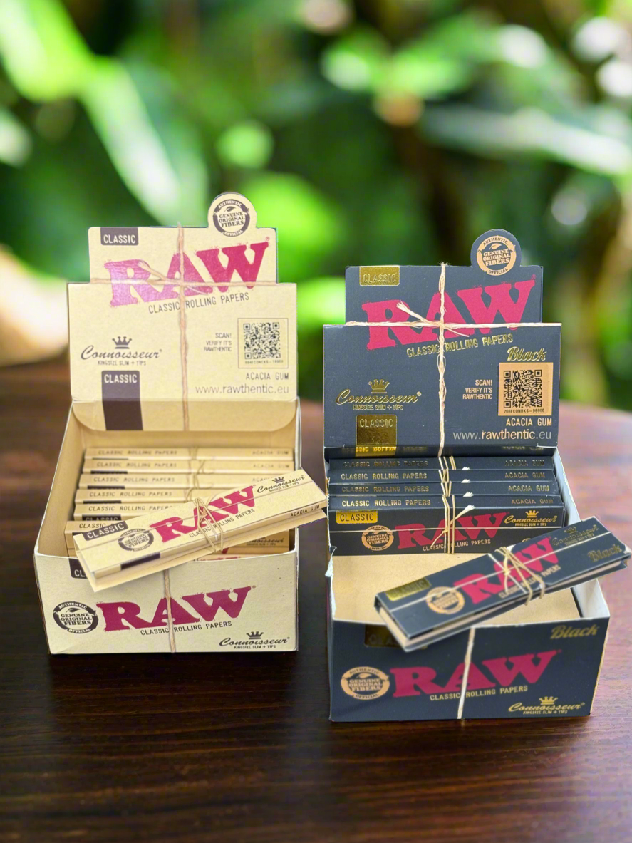 Raw Classic Connoisseur KingSize Slim Rolling Papers + Tips