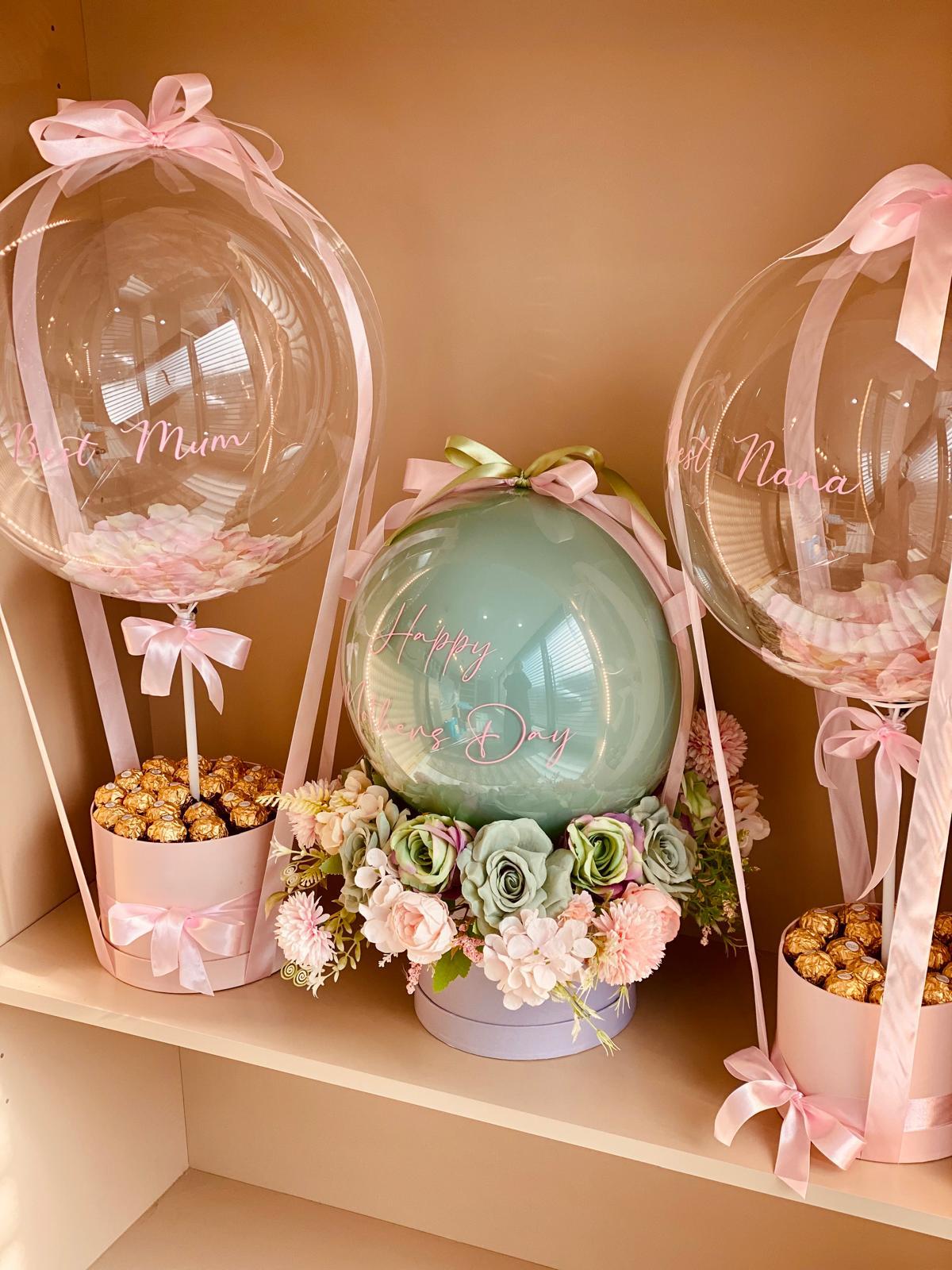 Luxury Personalised Flower Bouquet Balloons Bento Cakes & Cupcakes Gift Set