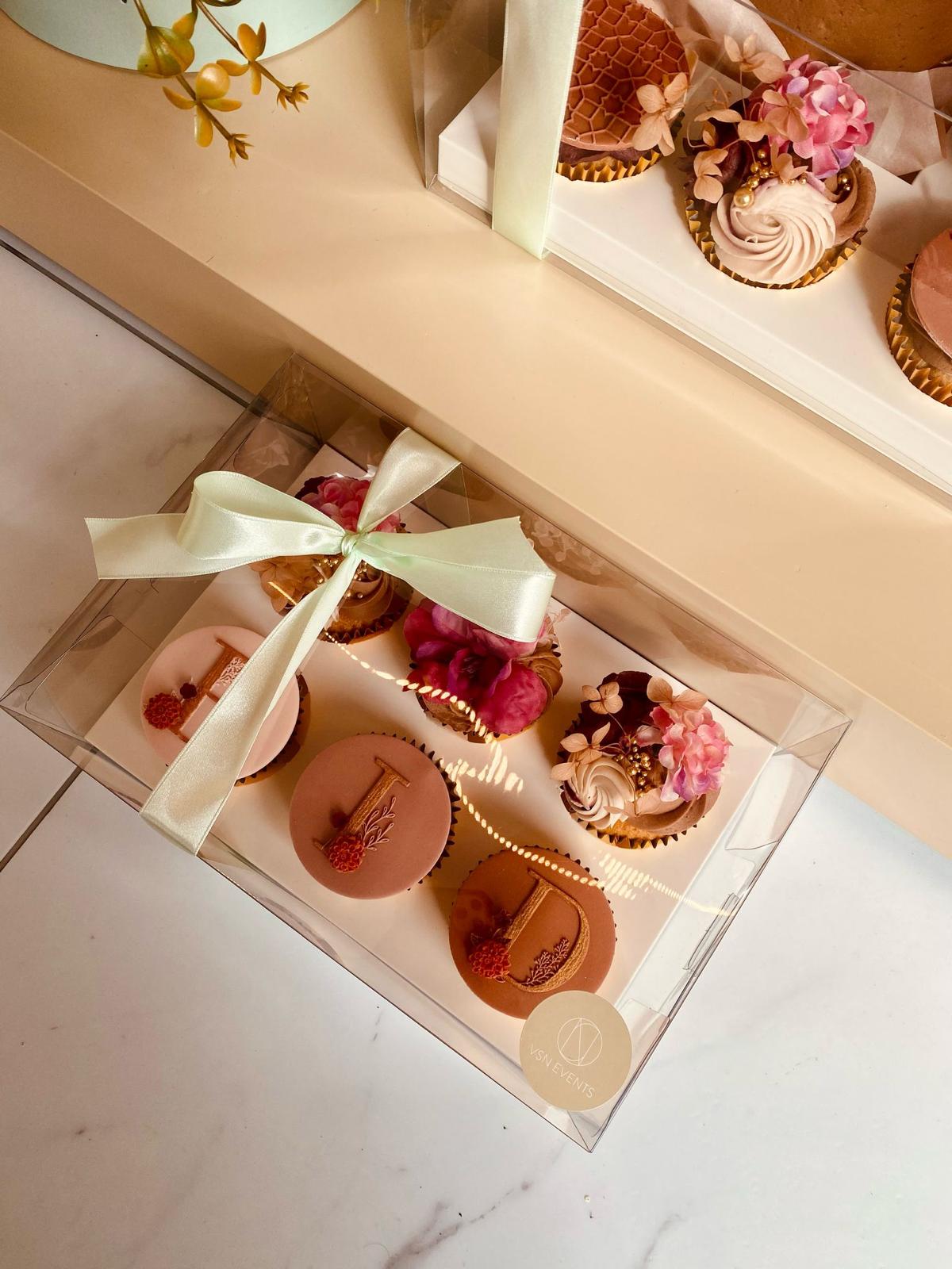 Luxury Personalised Flower Bouquet Balloons Bento Cakes & Cupcakes Gift Set