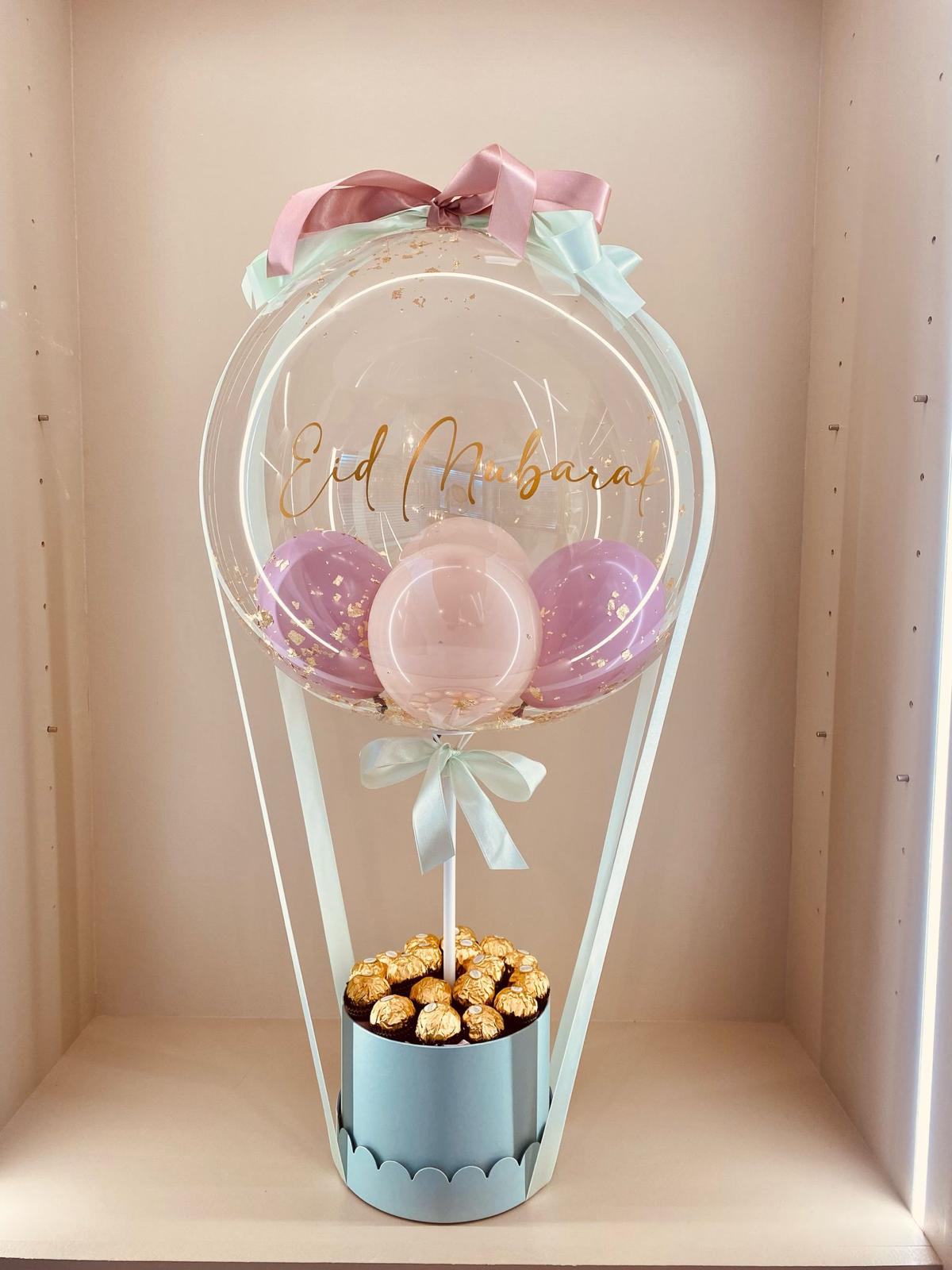 Luxury Personalised Flower Bouquet Balloons Bento Cakes & Cupcakes Gift Set