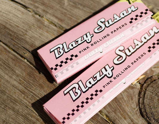 Blazy Susan King Size Slim Rolling Papers x 1 Booklet