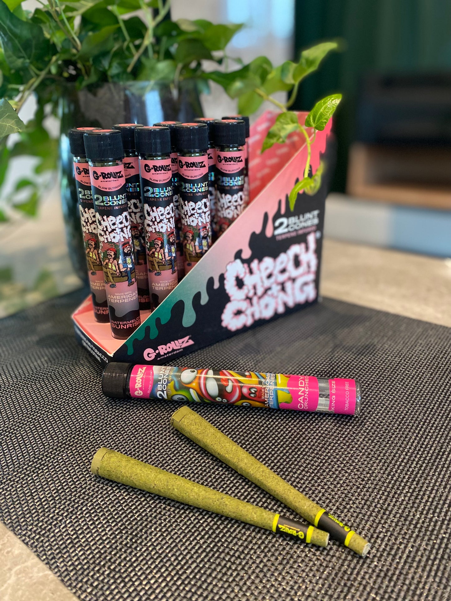 G Rollz Cheech & Chong Pre Rolled Cones 2pc Glass Tube