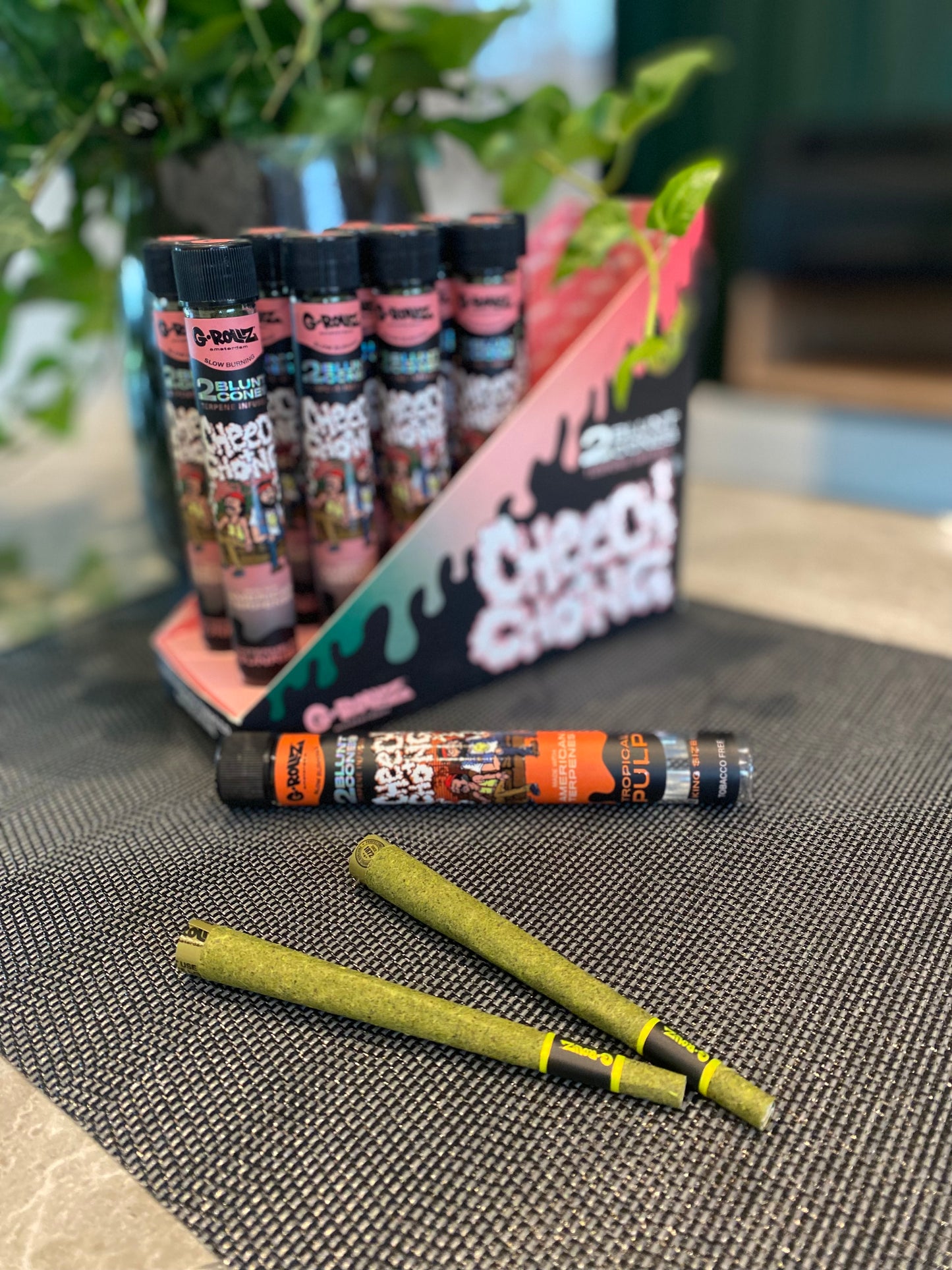 G Rollz Cheech & Chong Pre Rolled Cones 2pc Glass Tube