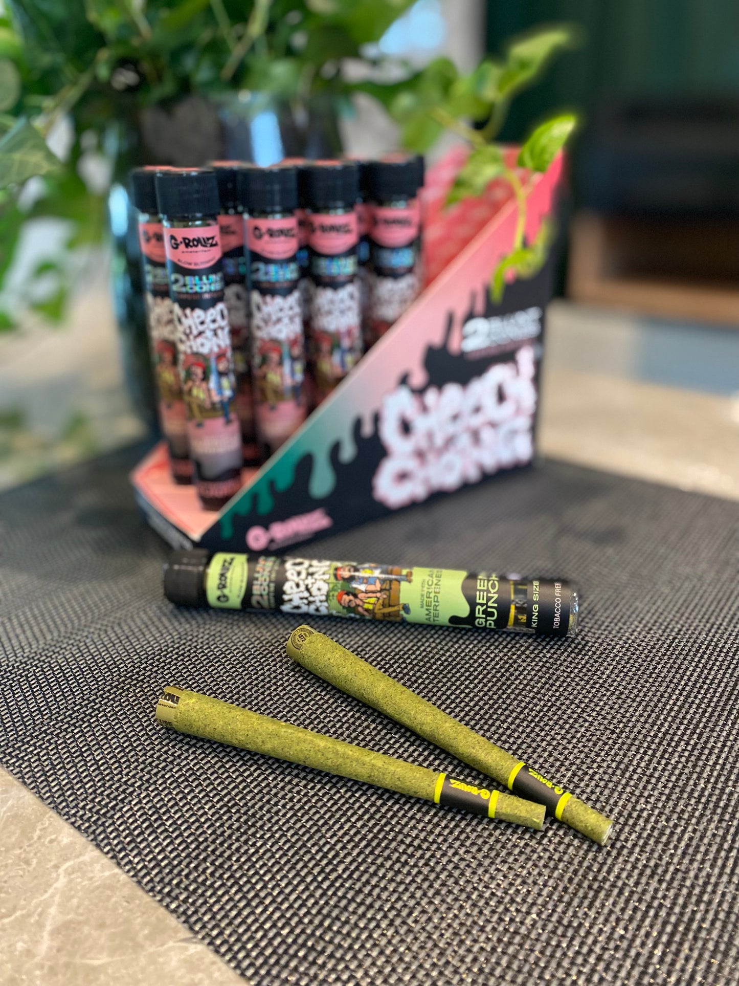 G Rollz Cheech & Chong Pre Rolled Cones 2pc Glass Tube