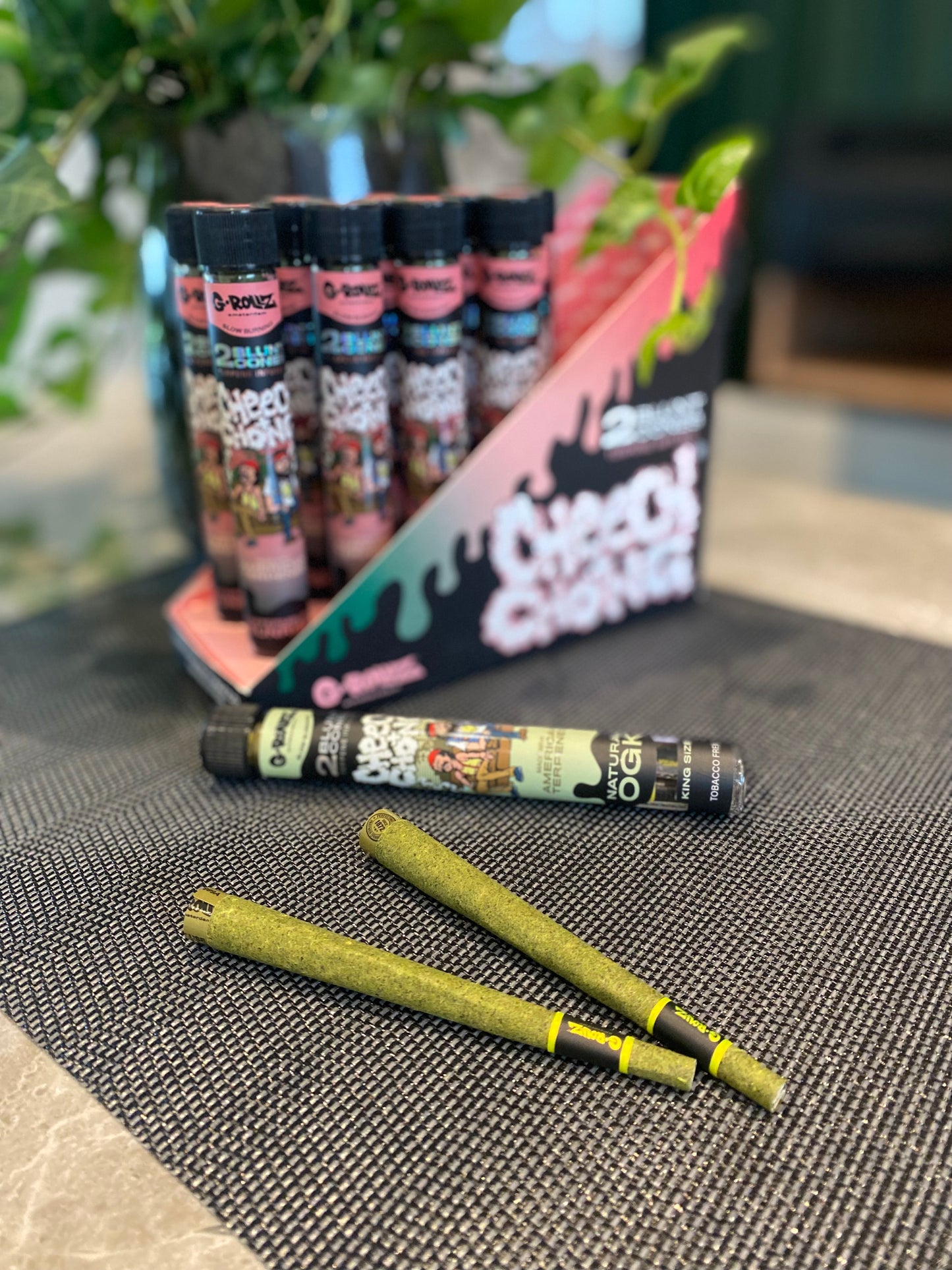 G Rollz Cheech & Chong Pre Rolled Cones 2pc Glass Tube