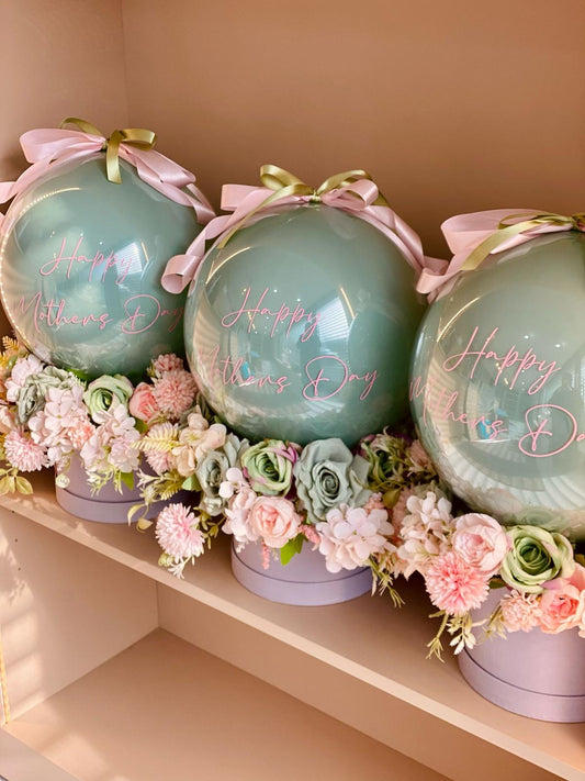 Luxury Personalised Flower Bouquet Balloons Bento Cakes & Cupcakes Gift Set