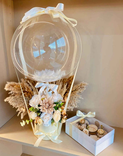 Luxury Personalised Flower Bouquet Balloons Bento Cakes & Cupcakes Gift Set